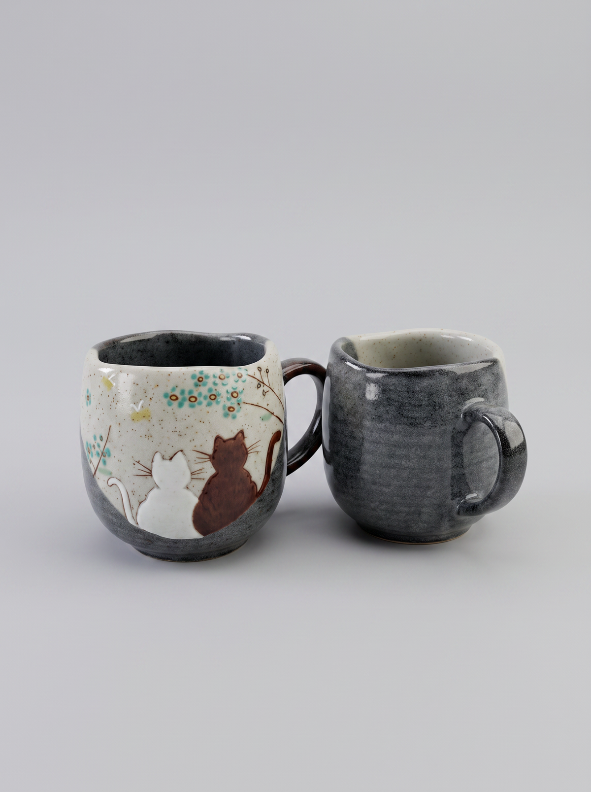 Mug "Yunomi Cats" — Japanese Ceramic by Kutanido Co. Ltd.